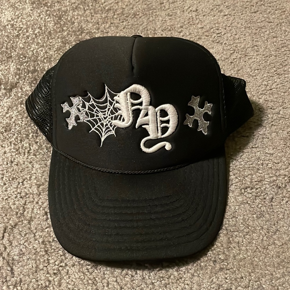 Dropout trucker hat